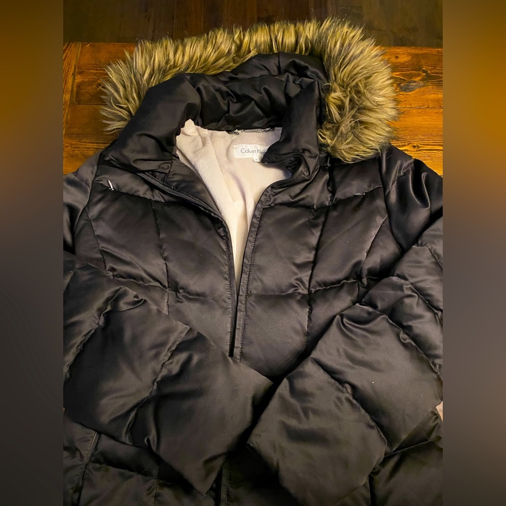 Calvin Klein stylish fur trimmed down puffer, EUC, chocolate, brown, size medium